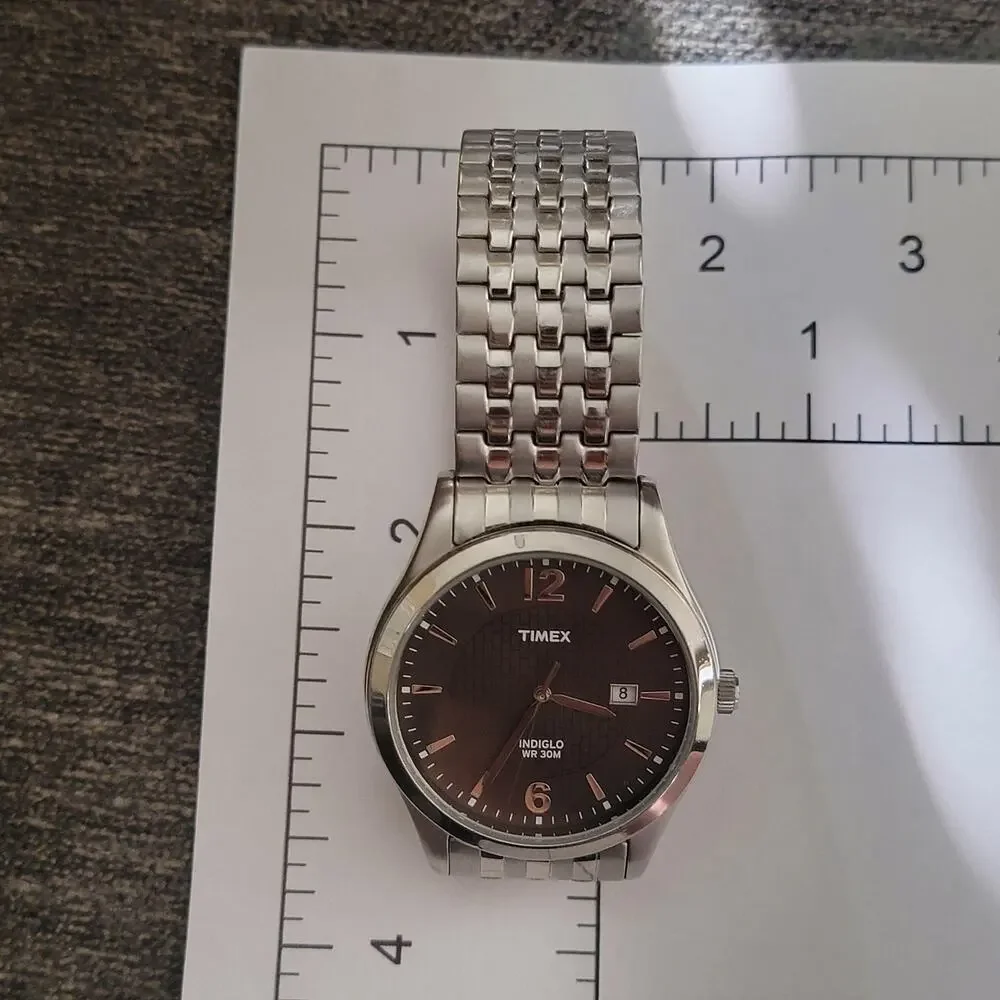 Vintage Timex Indiglo WR 30M Mens Quartz Watch Silver Brown Dial Bracelet